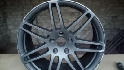 Autofelgen richtig aufbereiten und neu lackieren