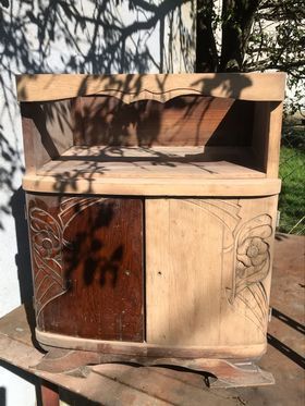 Holzmöbel mit Niederdruckstrahlen reinigen